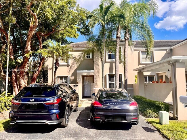 Foto del edificio - 5431 SW 70th Pl N