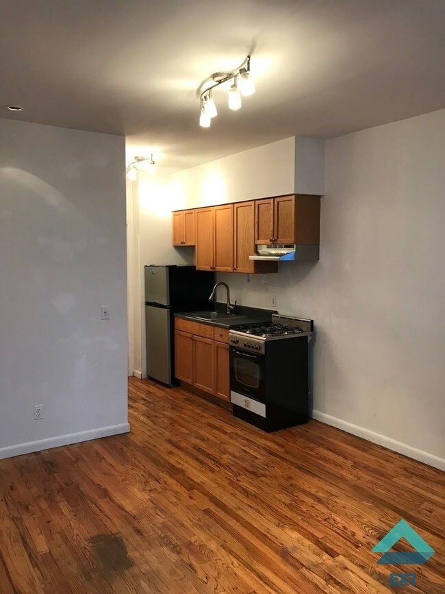 Foto del edificio - 113 N 8th St