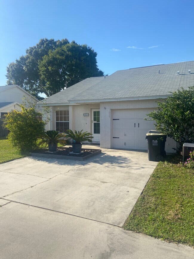 Foto del edificio - 1026 Meadowood Pointe Rd