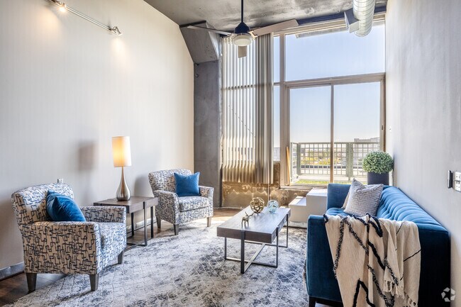 Building Photo - TipTop Apartments