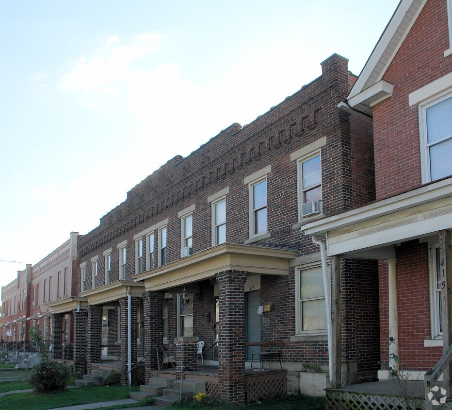 Building Photo - 417-425 Hanford St