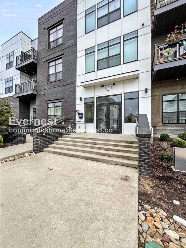 Building Photo - 1638 54th Ave N