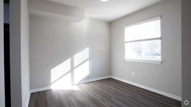 2BR,1.5BA,-1118SF - Pines of York