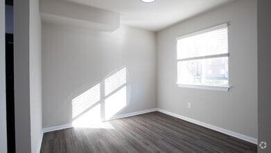 2BR,1.5BA,-1118SF - Pines of York