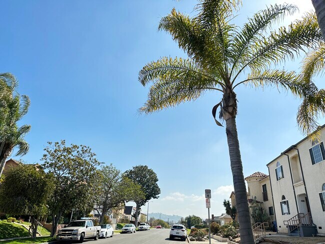Building Photo - 1607 1/2 S Sierra Bonita Ave