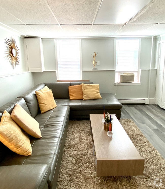 Orient Heights Apartments under 2,500 Boston, MA 4 Rentals