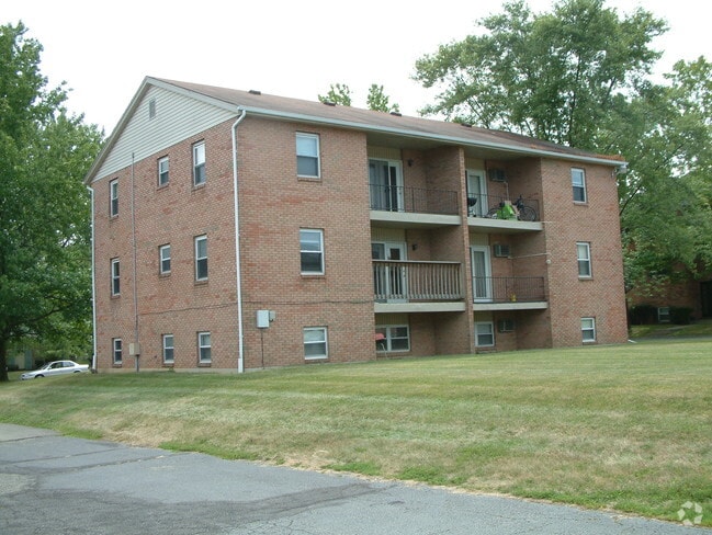 Building Photo - 616 Brill Dr