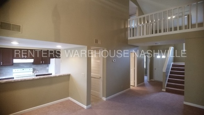 Building Photo - 130 Lake Chateau Dr