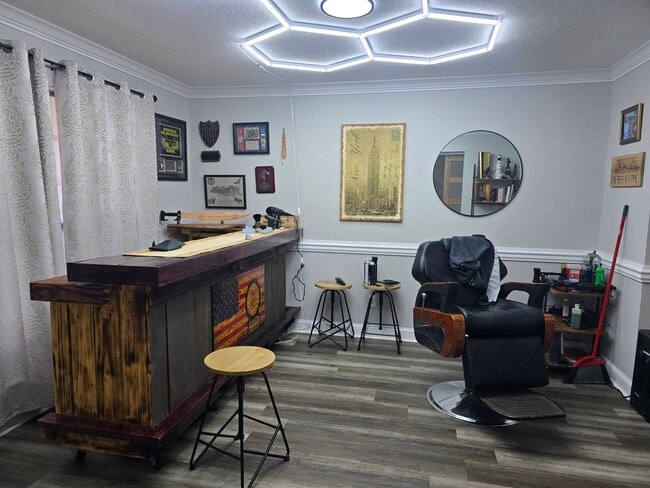 Building Photo - 504 Wyckfield Way