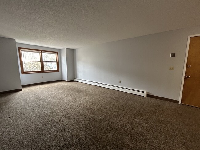 Foto del edificio - 37 Alice Dr