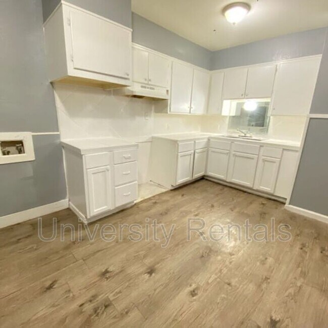 Foto del edificio - 1712 42nd St