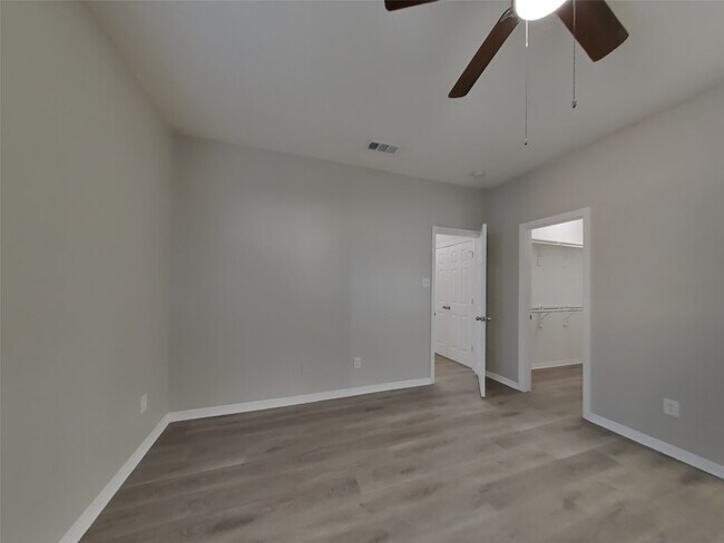 Building Photo - 21214 Peachvine Ln