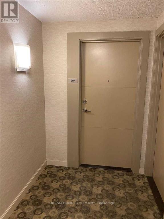 Building Photo - 50 Town Centre Court