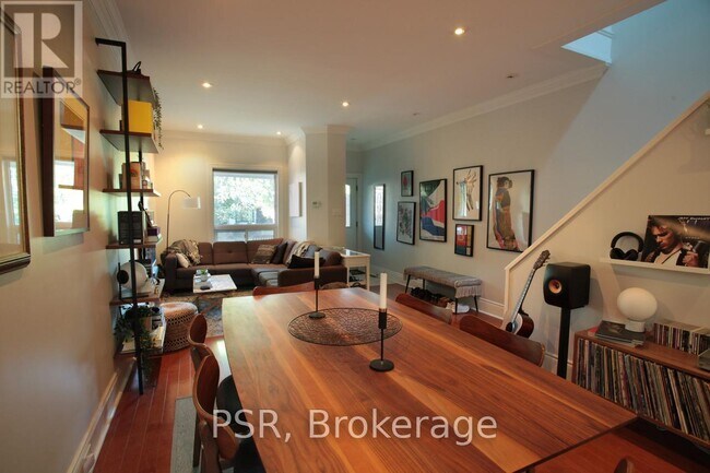 Photo du bâtiment - 993 Logan Ave