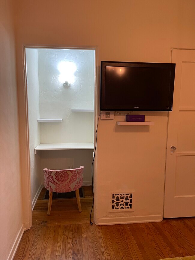 office nook - 240 S Tower Dr