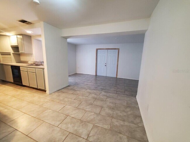 Foto del edificio - 18245 Bracken Cir