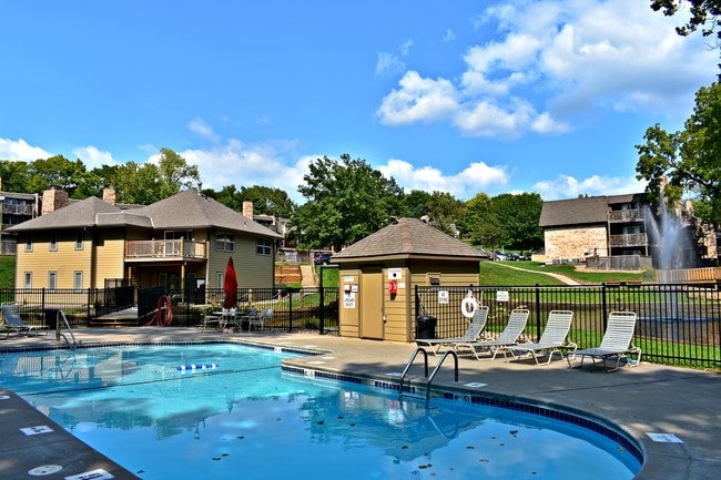 Building Photo - Tanglewood Apartments