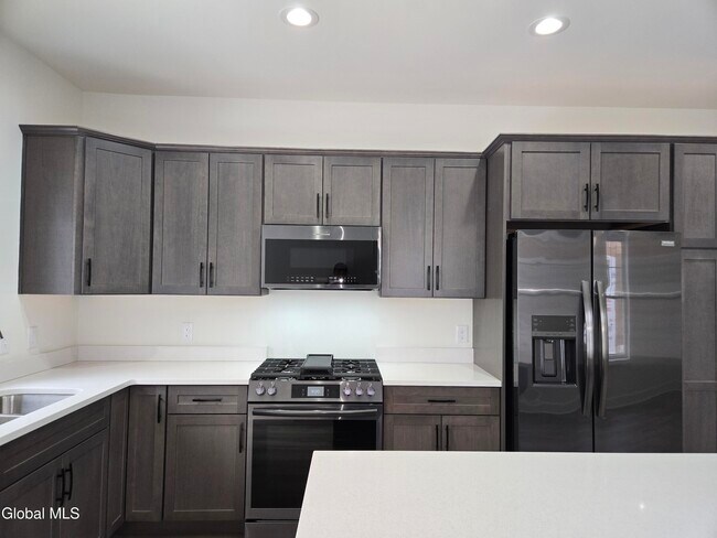 Building Photo - 54 Priddle Ln