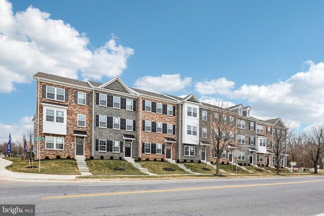 Building Photo - 1805 Harvest Dr