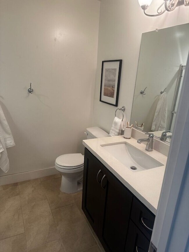 Foto del edificio - 3 Bedroom, 3.5 Bath Townhouse Style Condo ...