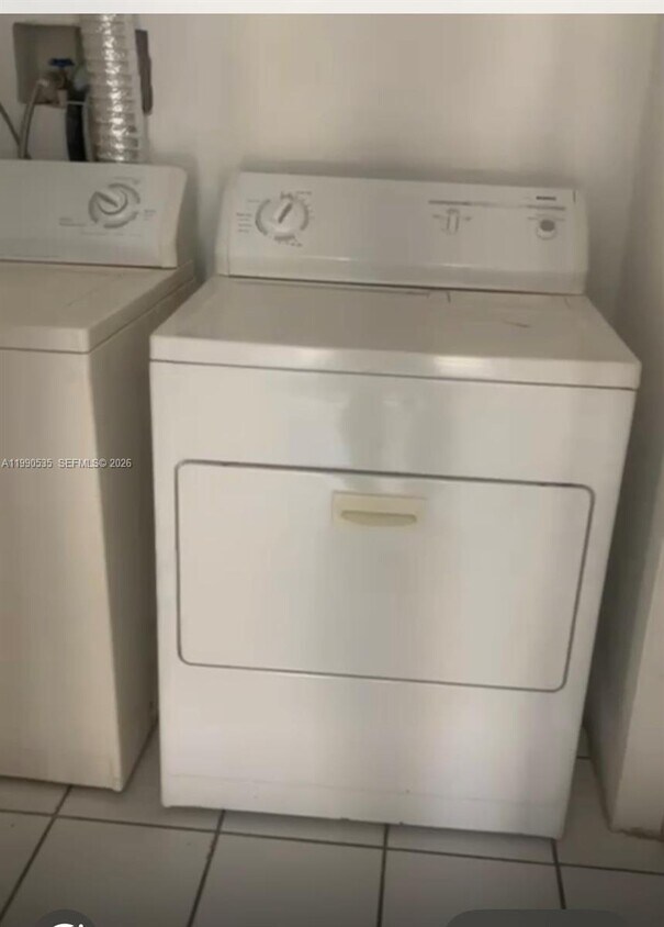 Building Photo - 797 NW 13th St