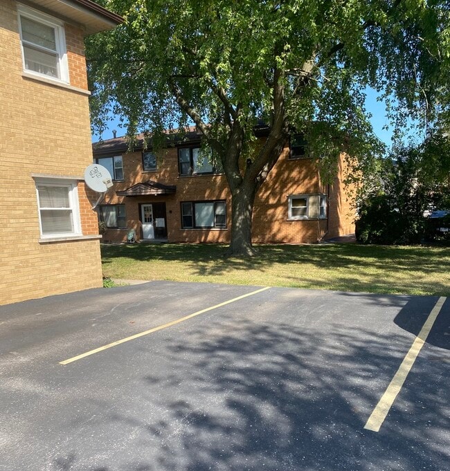 Building Photo - 18231 Morgan Ave