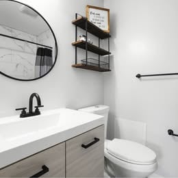 Foto del edificio - 5201 Banks Pl NE