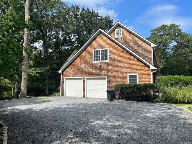 Building Photo - 49 Woodville Rd