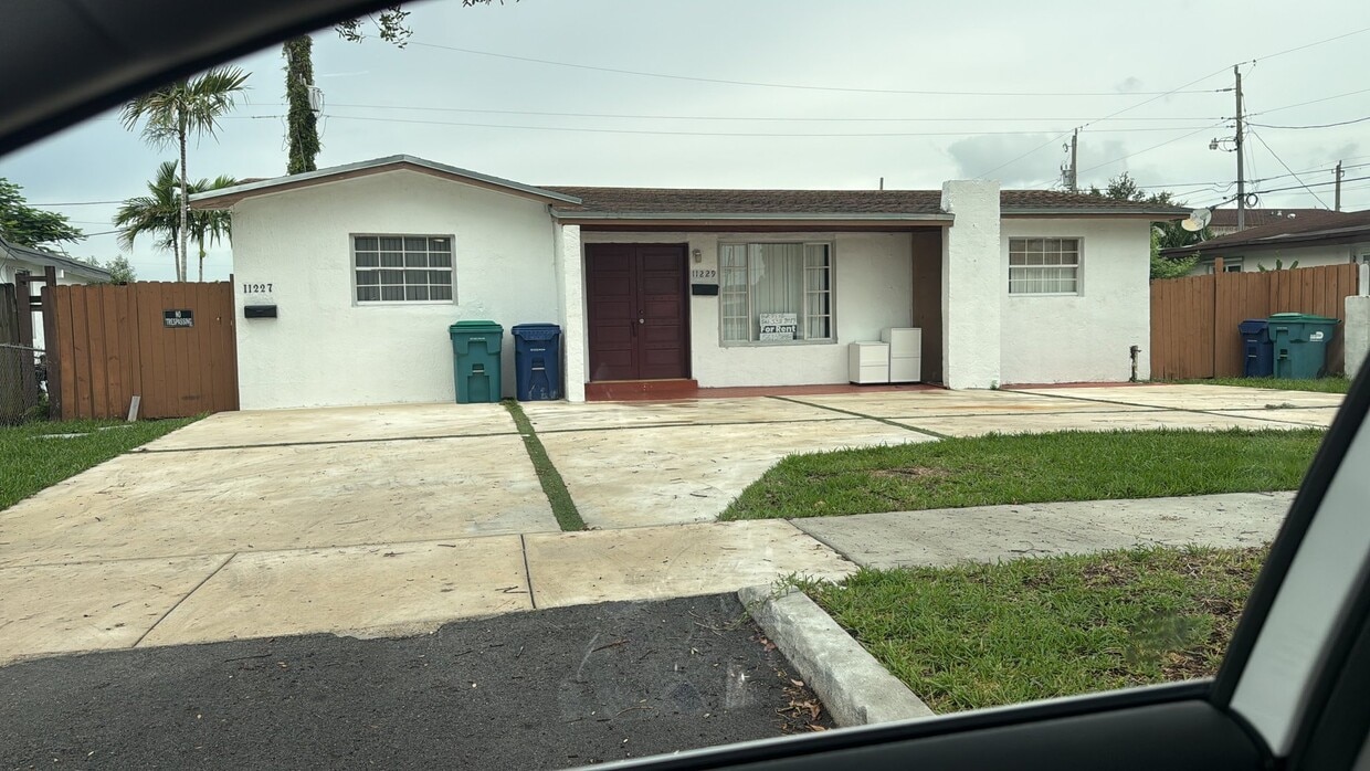 Photo - 11227-11229 SW 5th Terrace (Miami, FL)