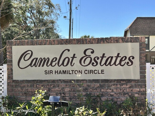Foto del edificio - 3051 Sir Hamilton Cir