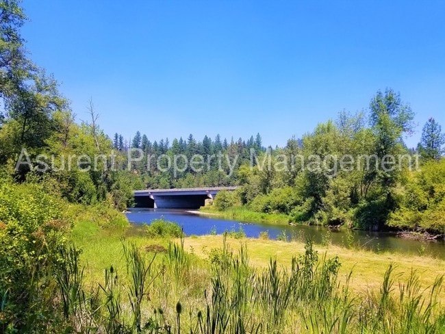 Building Photo - 7185 Crowfoot Rd