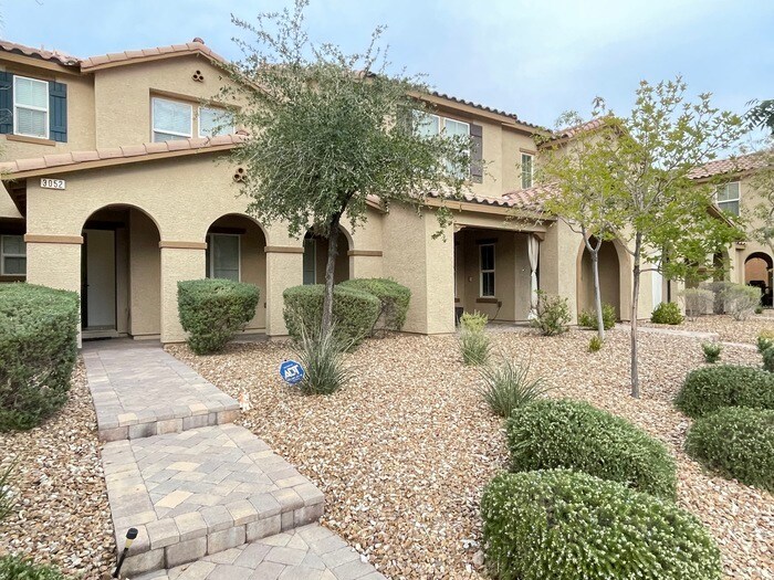 Primary Photo - Carry Over Showing: This property has been shown before and will be rented to the first most qual...