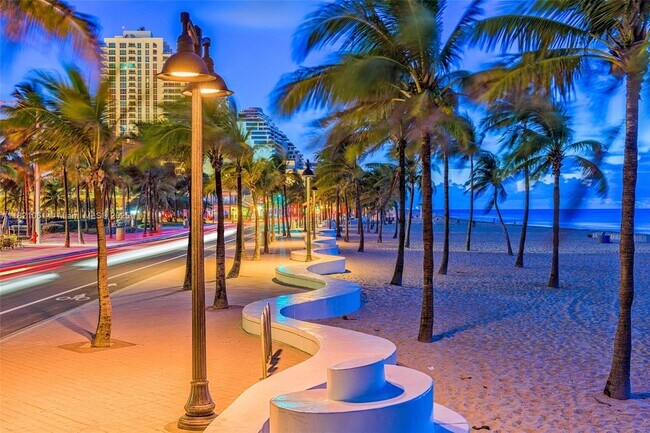 Foto del edificio - 4051 N Ocean Blvd