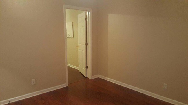 Foto del edificio - 8819 Olive St