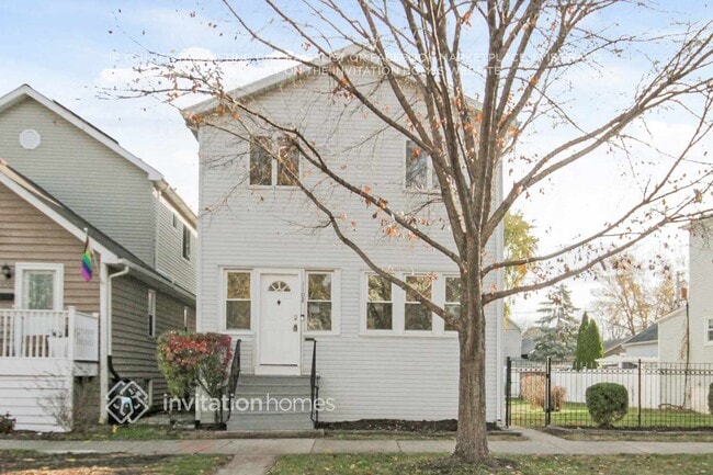 Building Photo - 1102 Lathrop Ave