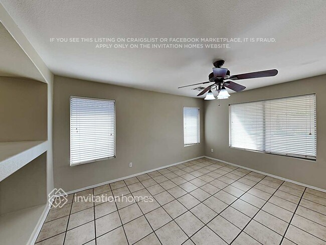 Building Photo - 10467 W Sunflower Pl