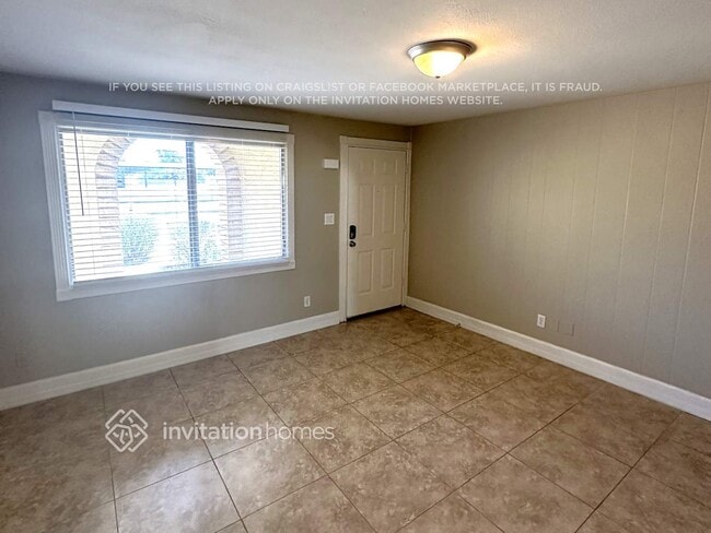 Building Photo - 15218 N 38th St