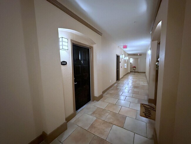 Foto del edificio - Great South Tampa 1BR/1BA  3rd floor condo...