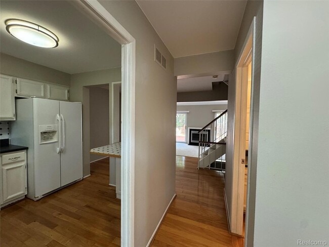 Building Photo - 1775 Brentwood