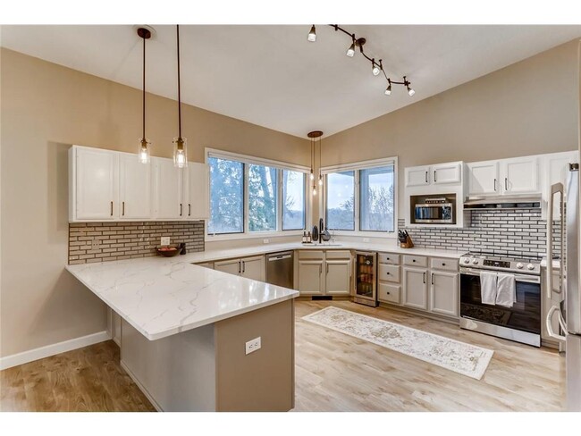 Building Photo - 11751 Vista Dr