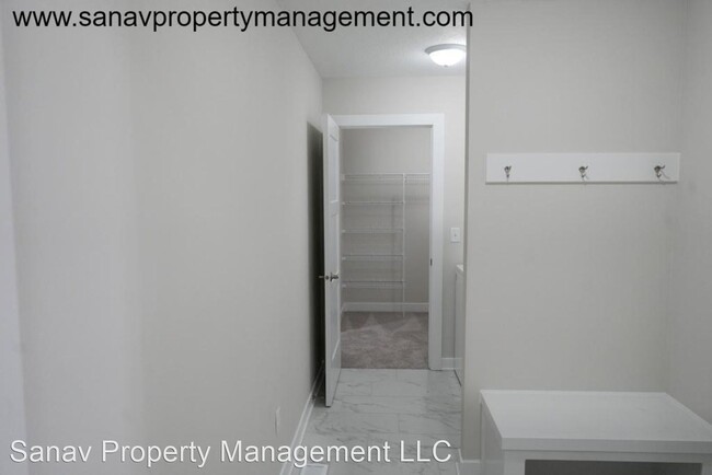 Building Photo - 3 br, 2 bath House - 2625 Serenity Dr,Wauk...