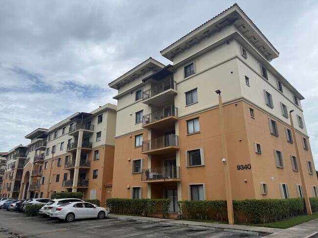 Foto del edificio - 9340 Fontainebleau Blvd
