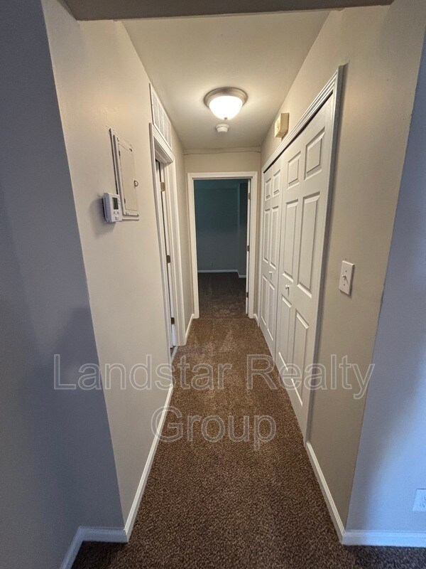 Foto del edificio - 3221 Kemmons Dr
