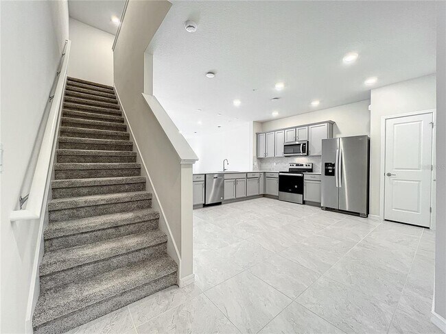 Foto del edificio - 2726 Bright Bird Ln