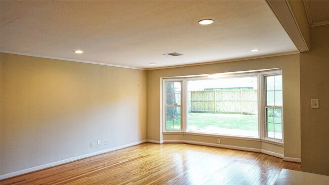 Building Photo - 2047 McClendon St