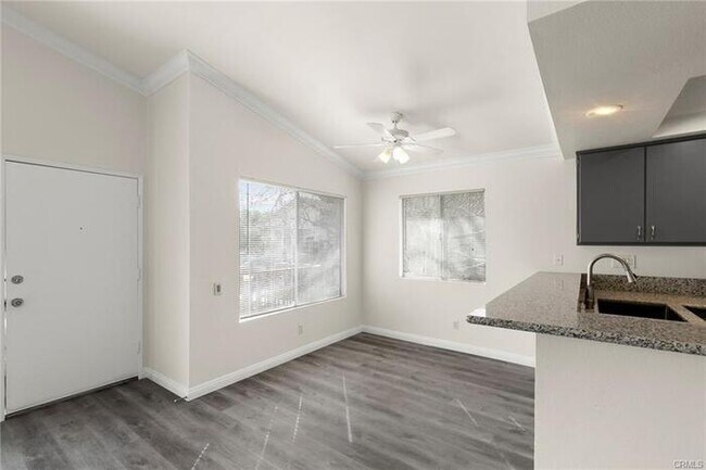 Building Photo - 769 La Tierra St