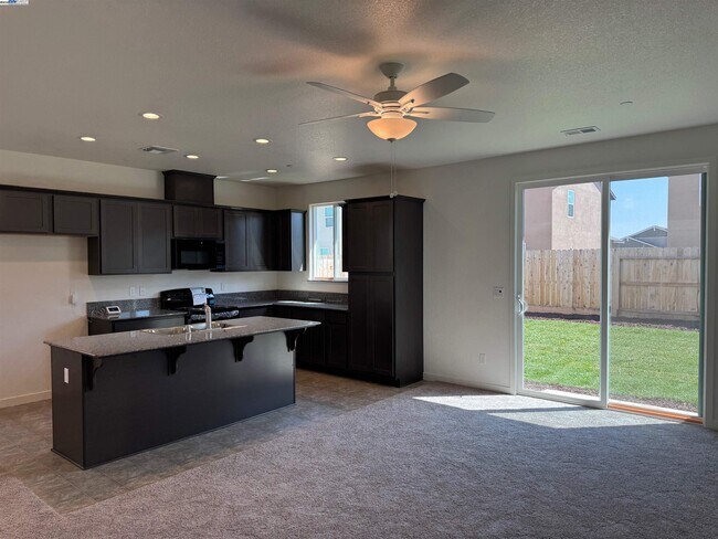 Building Photo - 4671 Irma Dr