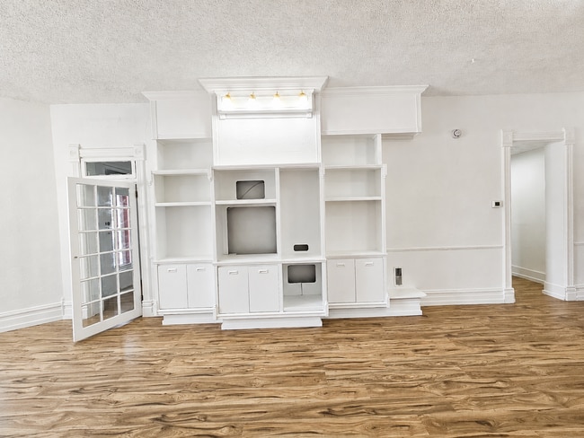 Photo - 13224 S Redwood Rd Apartment