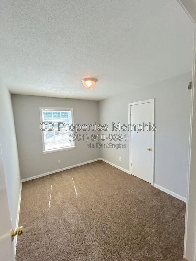 Foto del edificio - 4811 Bradford Dr