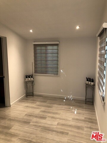 Foto del edificio - 602 N Maple Dr